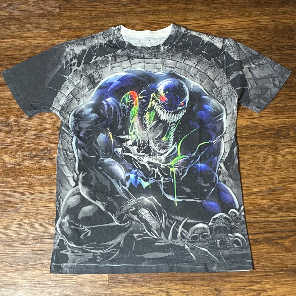 Venom All Over Print T Shirt Size L Grey Scale Spider-Man Marvel Rare